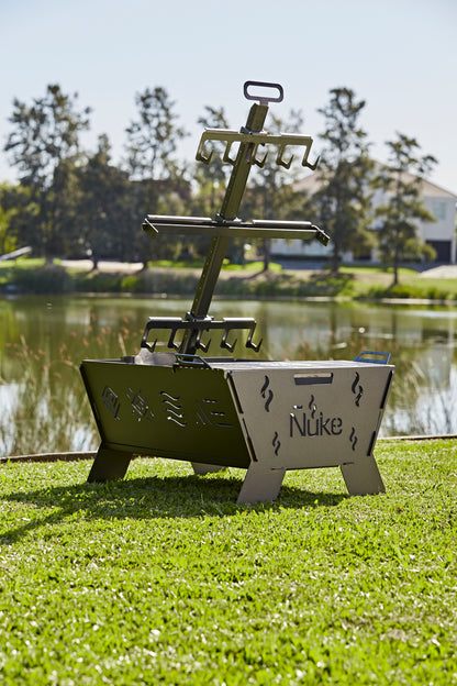 Ñuke Huapi 70 - Collapsible Fire Pit Grill